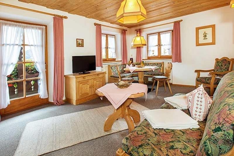 Gaestehaus Menkenbauer Ruhpolding Kültér fotó