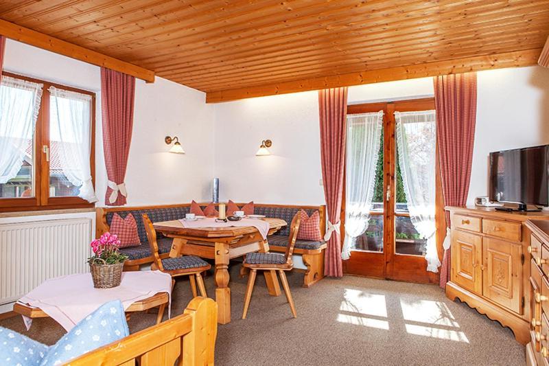 Gaestehaus Menkenbauer Ruhpolding Kültér fotó